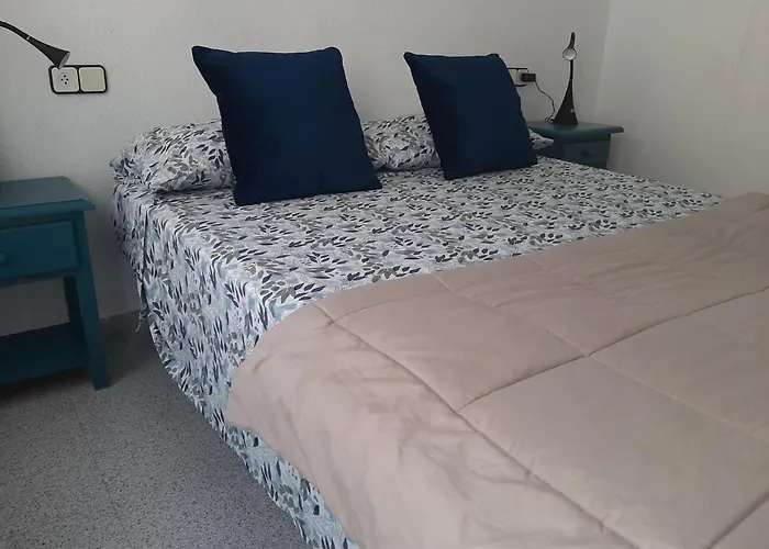 Amazing Sunny Flat With Balcony Pool Two Mins From The Beach