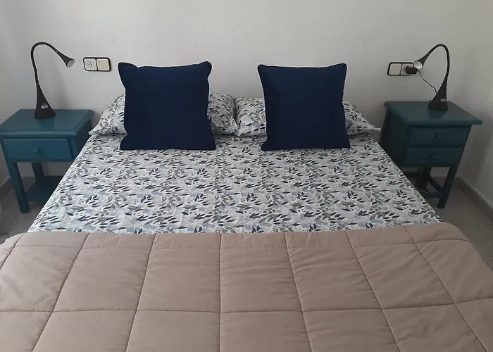 Amazing Sunny Flat With Balcony Pool Two Mins From The Beach