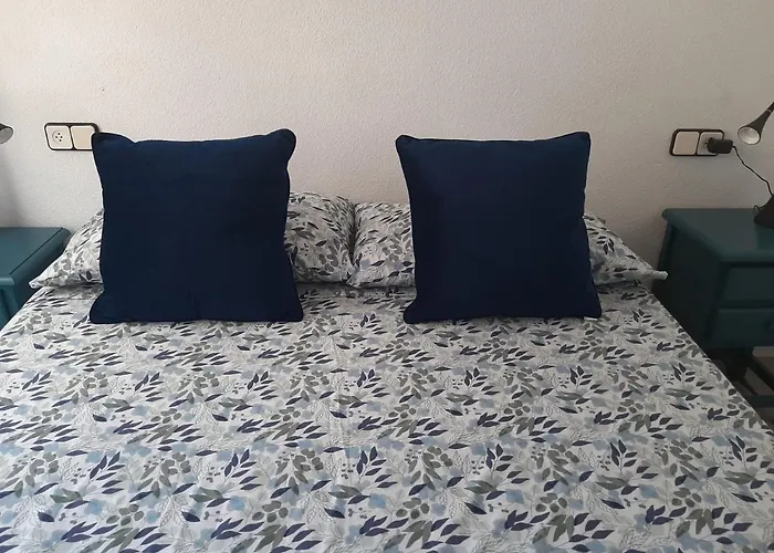 Amazing Sunny Flat With Balcony Pool Two Mins From The Beach