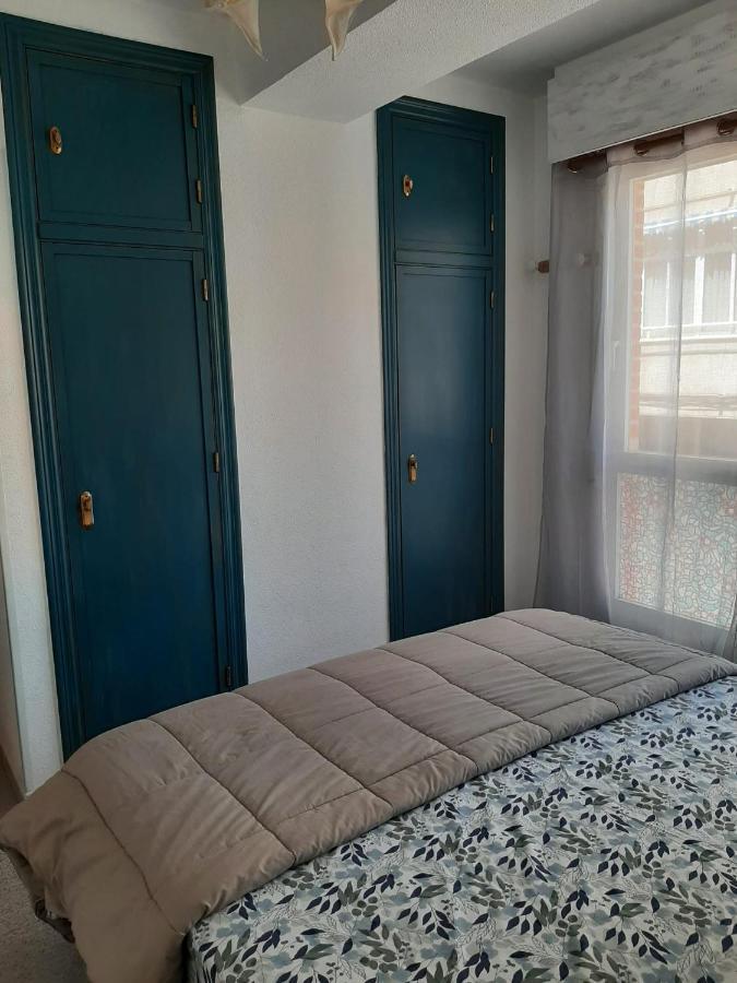 Amazing Sunny Flat With Balcony Pool Two Mins From The Apartment Torrevieja