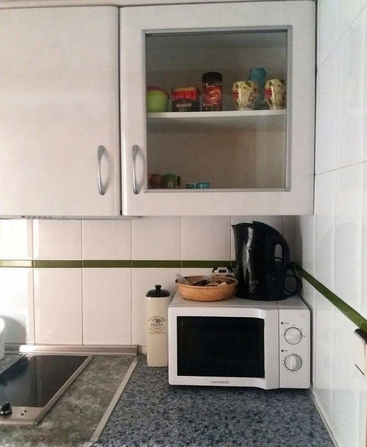 Amazing Sunny Flat With Balcony Pool Two Mins From The Apartment *