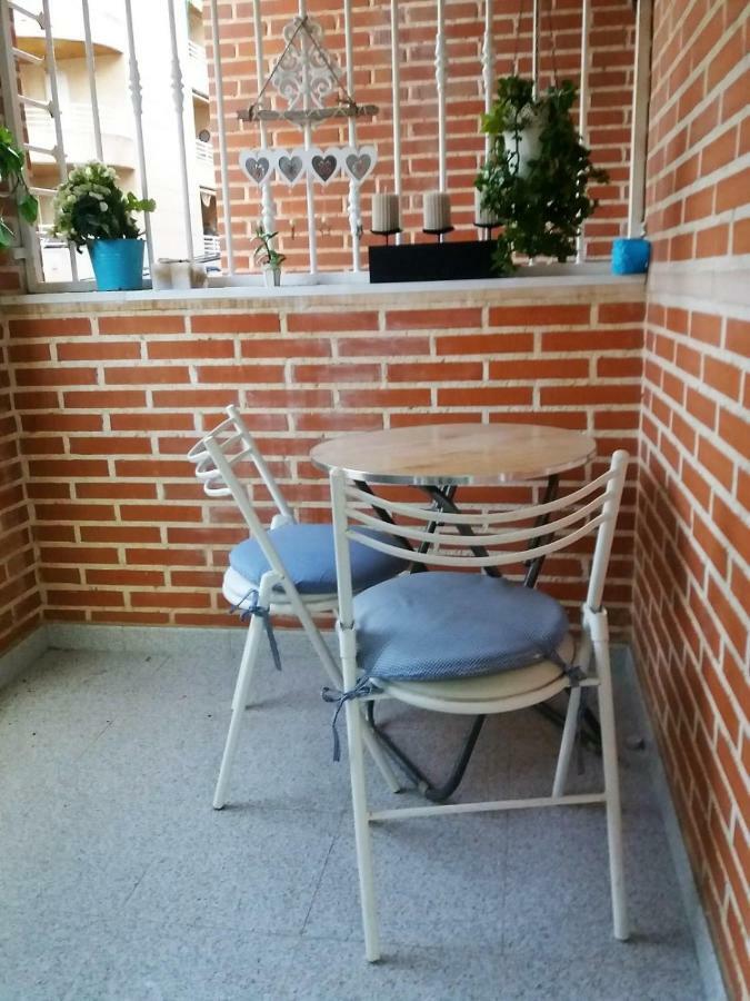 Apartment Amazing Sunny Flat With Balcony Pool Two Mins From The *